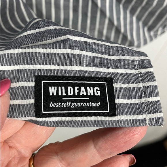 Wild Fang Womens Button Up Shirt M Gray White Stripe Pocket Checkered Interior - Picture 7 of 15